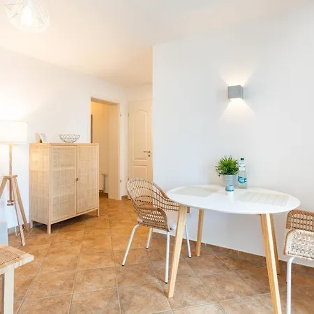 Einladende Mit Badewanne, Balkon, Boxspringbett *